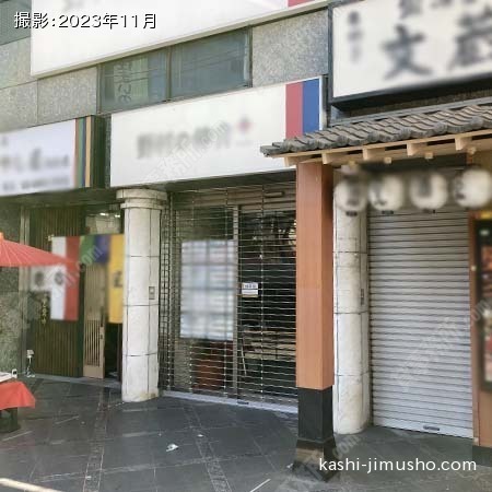 ビル前面