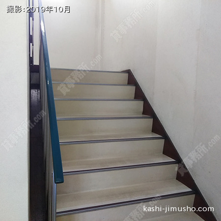 共用階段