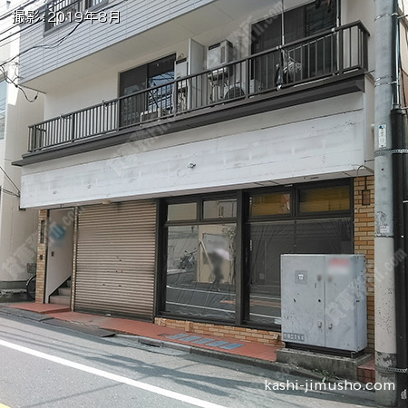 ビル前面