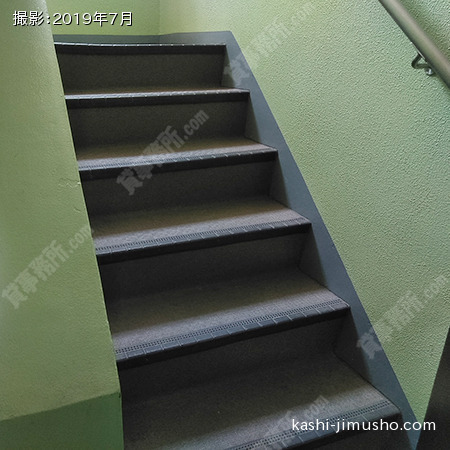 共用階段