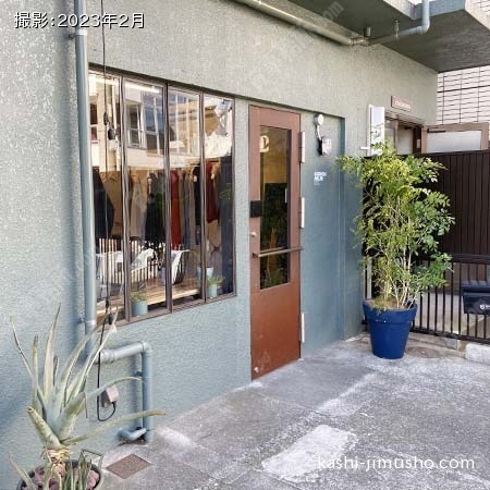 貸室前(1階)