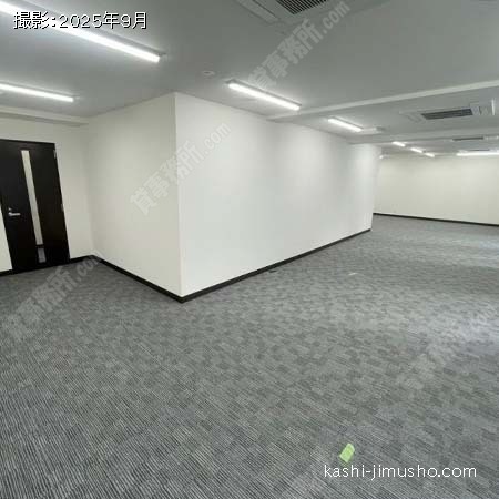 貸室内