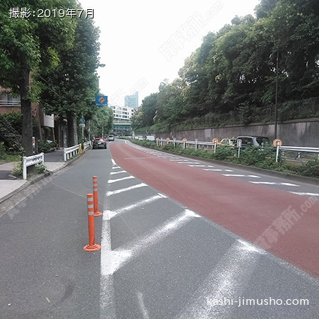 前面道路(外苑西通り)