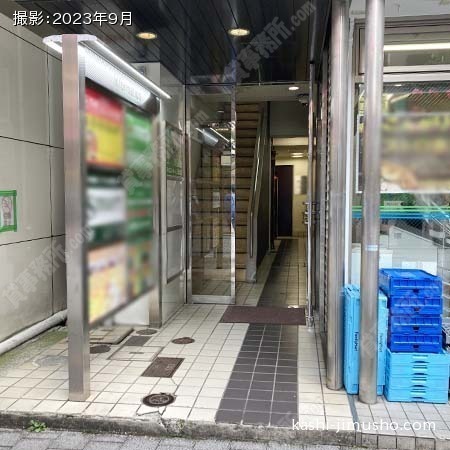 ビル入口
