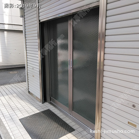 貸室入口(1階)