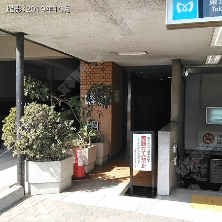 ビル入口