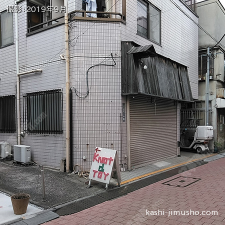 ビル正面