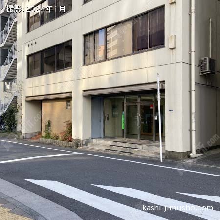 ビル前面