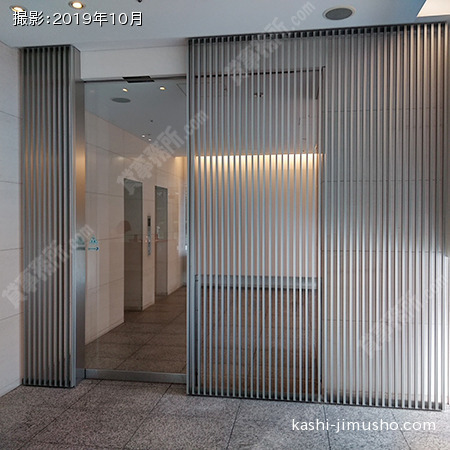 エレベーターホール入口