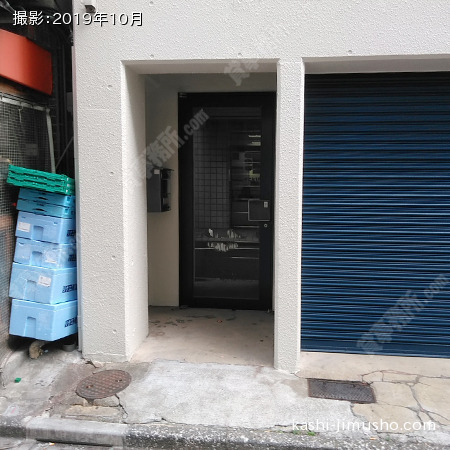 ビル入口 ビル入口