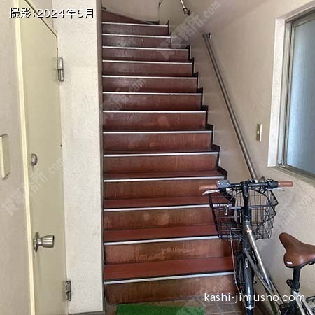 共用階段