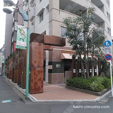 ビル前面