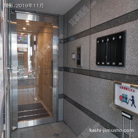 入口ドア