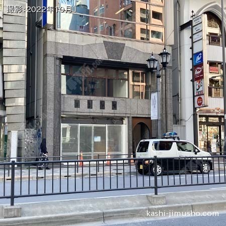 ビル前面