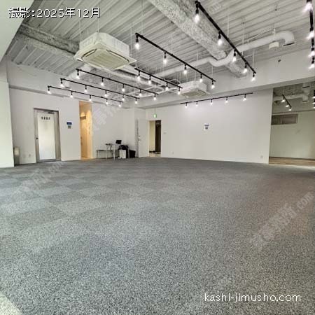 貸室内(2階) 貸室内(2階)