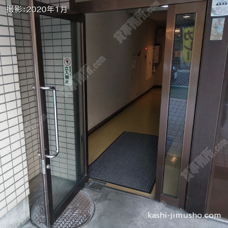 建物入口