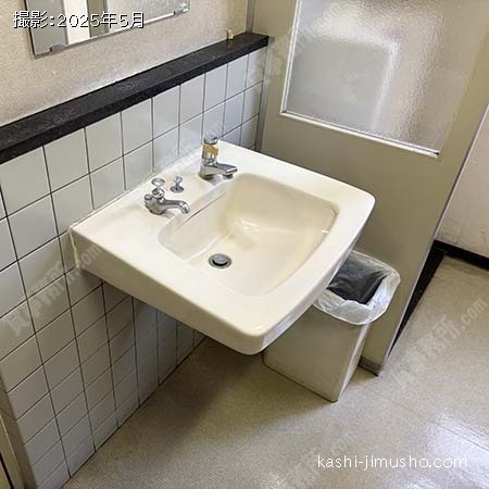 男性トイレ