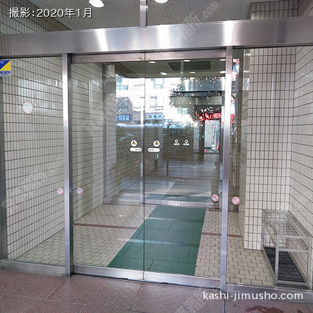 入口ドア