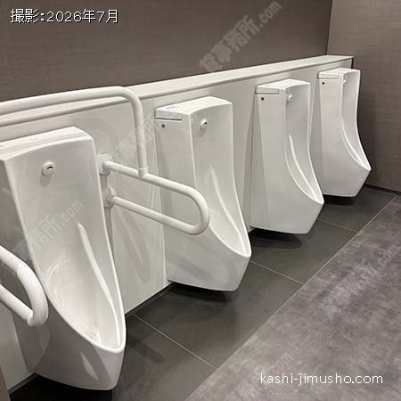男性トイレ