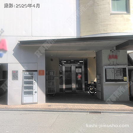 ビル前面