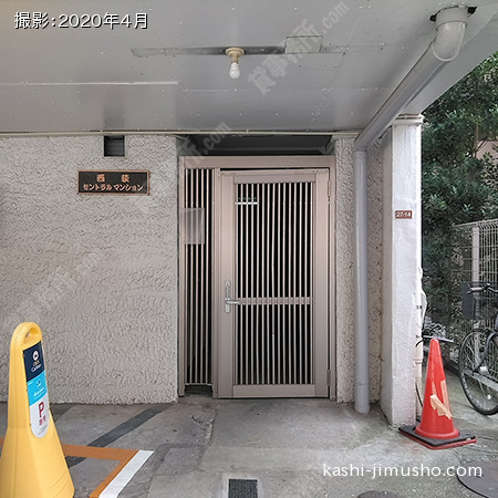 建物入口