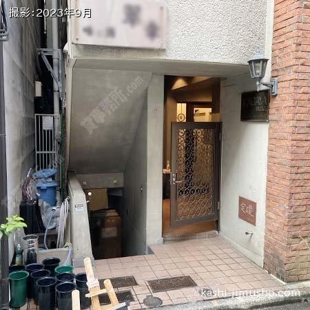 ビル入口