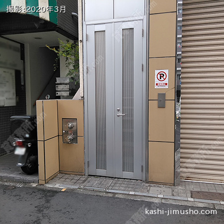 外階段入口