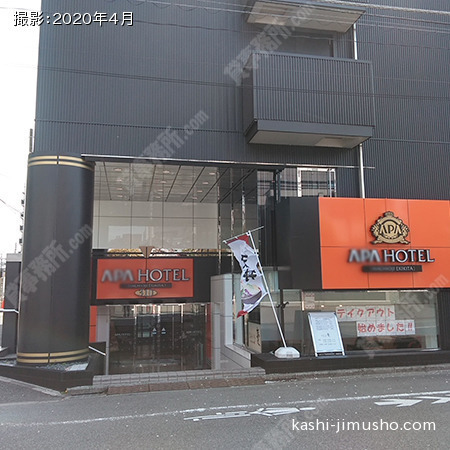 ビル入口前 ビル入口前