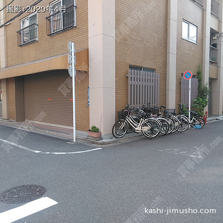 ビル正面