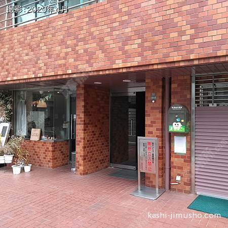 建物入口