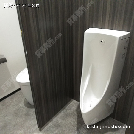 男性トイレ 男性トイレ