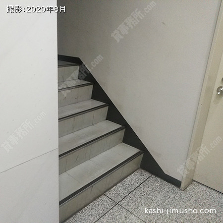 共用階段