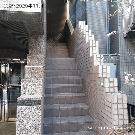 共用階段