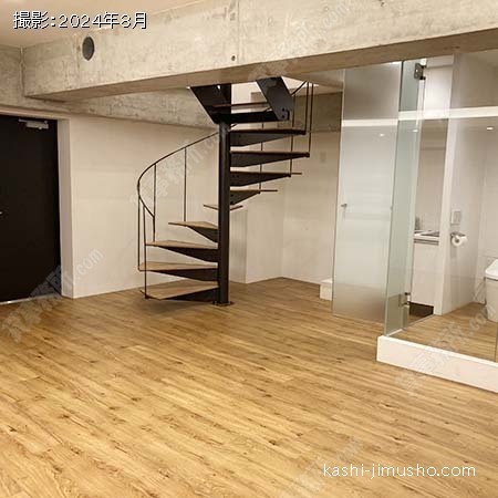 貸室内(B1階)