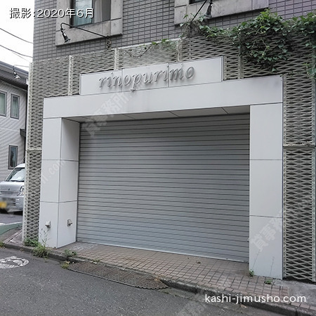 貸室入口(1階）