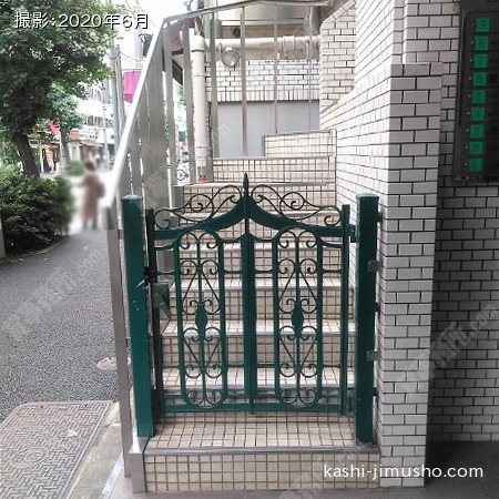 共用階段