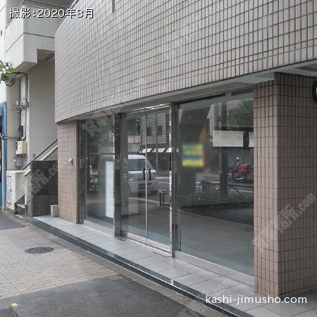 貸室前(1階)