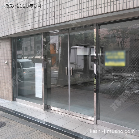 貸室入口(1階)