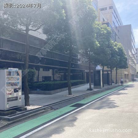 ビル前面