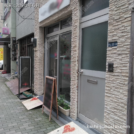 ビル前面