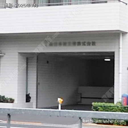 貸室入口前面（地下1階-1階）
