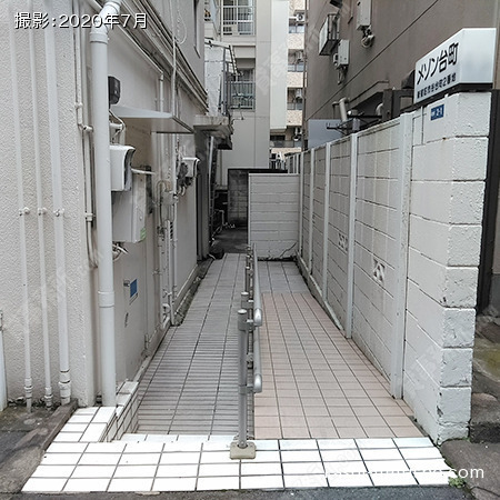 建物入口