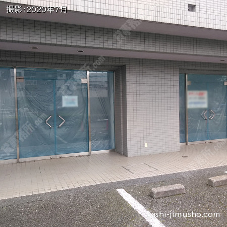 貸室入口(1階)