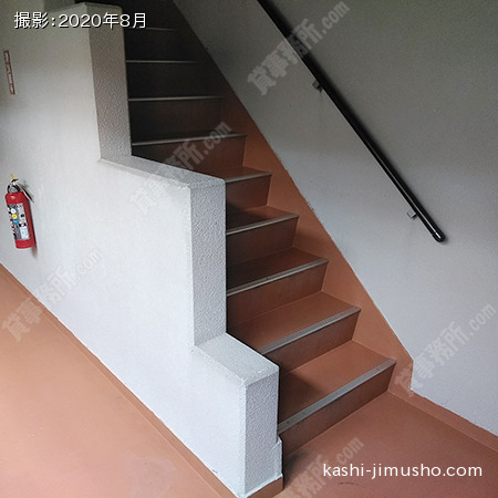 共用階段