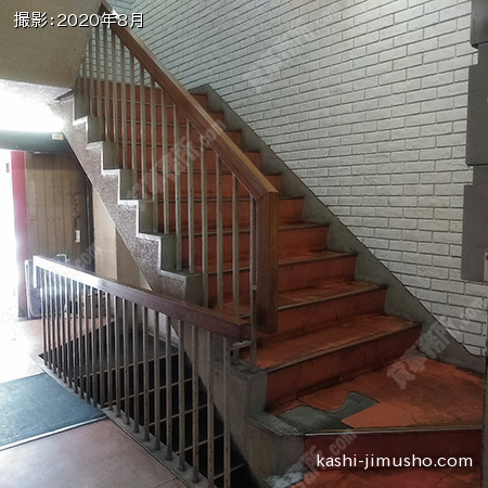 共用階段