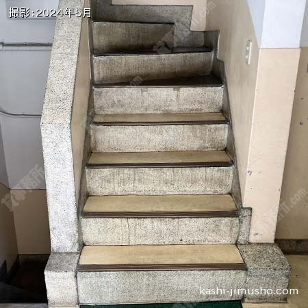 共用階段
