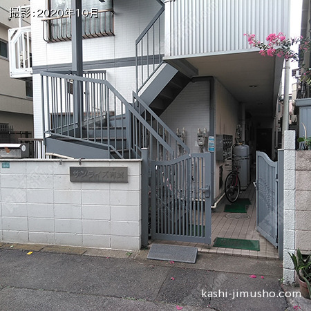 建物入口