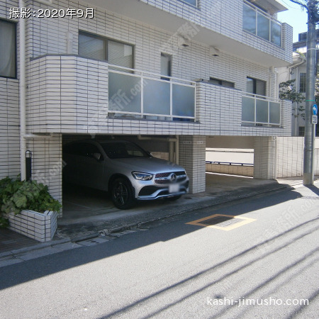ビル前面