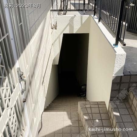 地下区画への入口