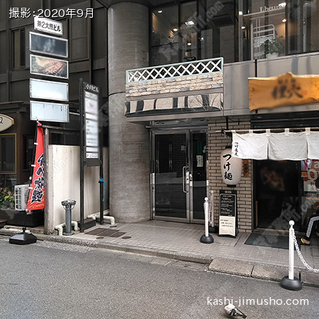 ビル入口